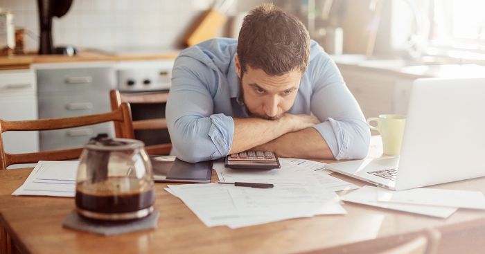 Finances & Debt Finances & Debt